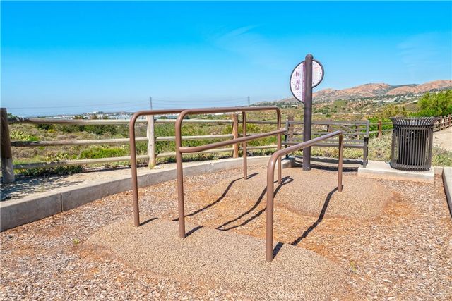 609 Shadowbrook, Lake Forest, CA 92610