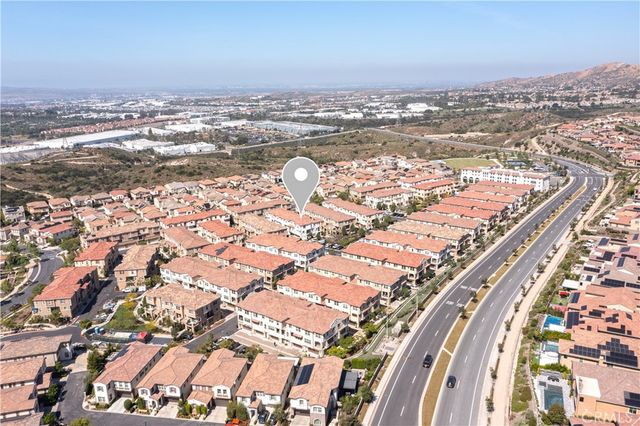 609 Shadowbrook, Lake Forest, CA 92610