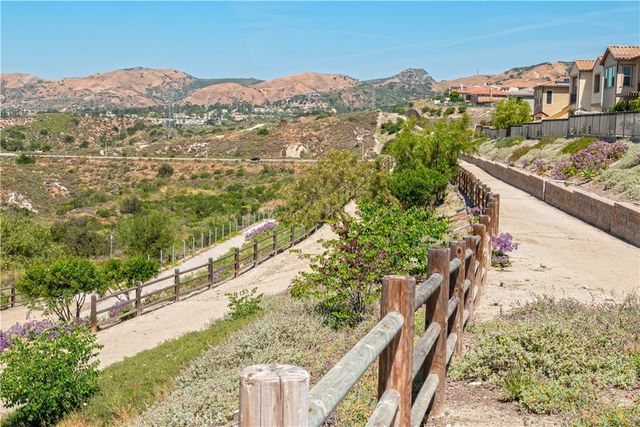 609 Shadowbrook, Lake Forest, CA 92610