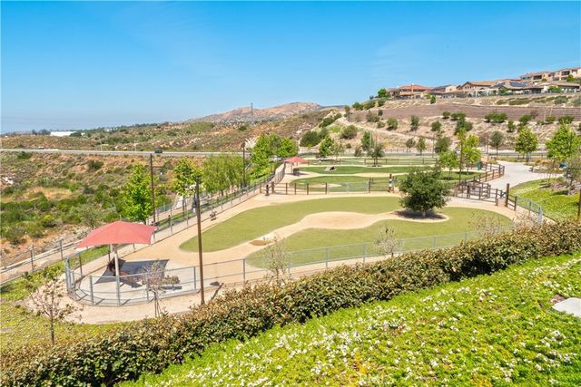 609 Shadowbrook, Lake Forest, CA 92610