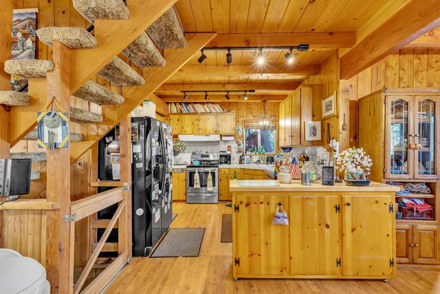 52680 Pine Ridge Road, Idyllwild, CA 92549