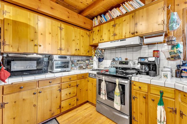 52680 Pine Ridge Road, Idyllwild, CA 92549