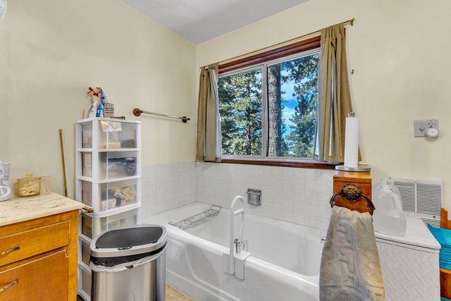 52680 Pine Ridge Road, Idyllwild, CA 92549