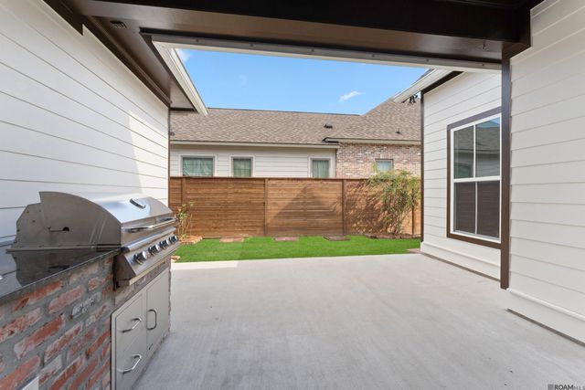 364 Glenthorne Dr, Gonzales, LA 70737