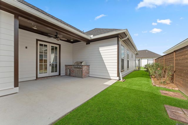 364 Glenthorne Dr, Gonzales, LA 70737