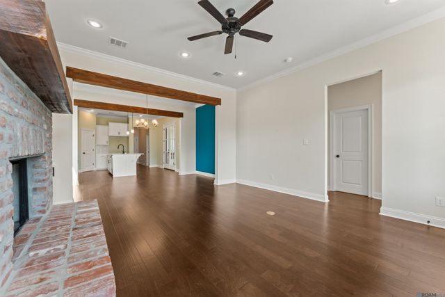 364 Glenthorne Dr, Gonzales, LA 70737