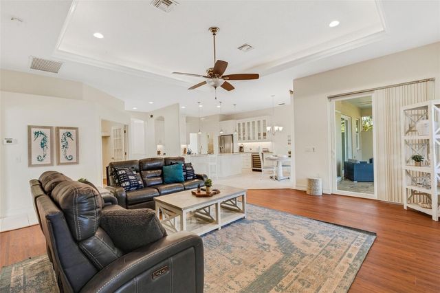 4801 EDGEMONT COURT, Sarasota, FL 34233