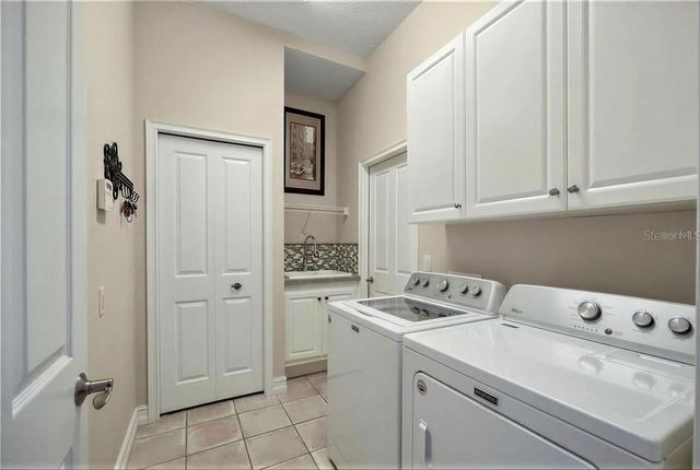 4801 EDGEMONT COURT, Sarasota, FL 34233