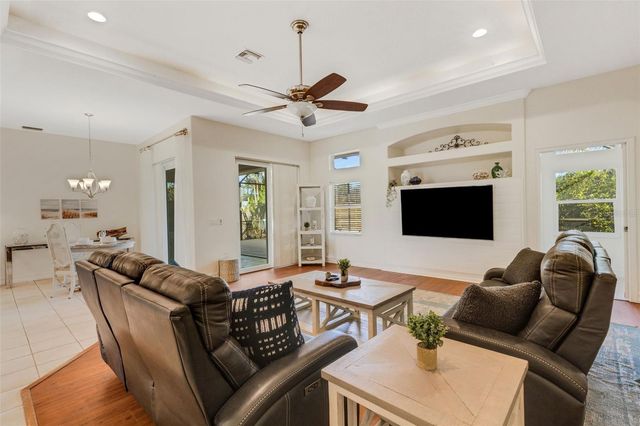 4801 EDGEMONT COURT, Sarasota, FL 34233