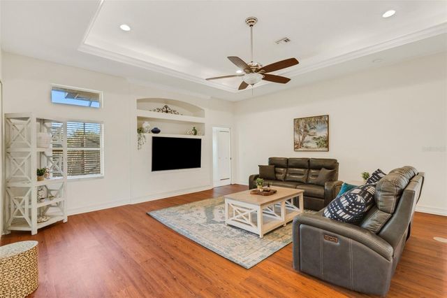 4801 EDGEMONT COURT, Sarasota, FL 34233