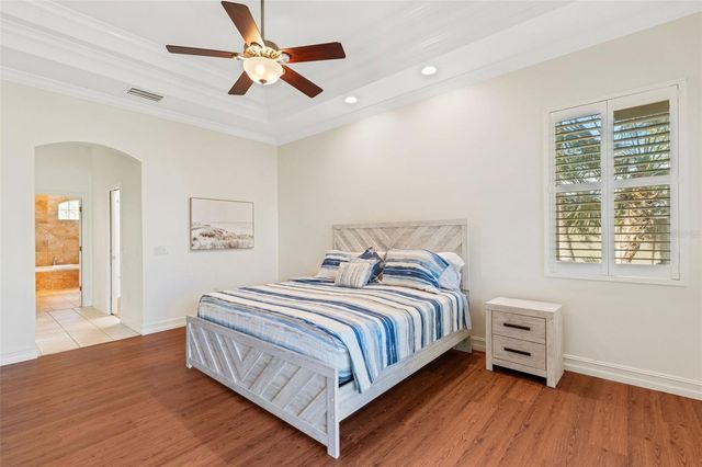 4801 EDGEMONT COURT, Sarasota, FL 34233