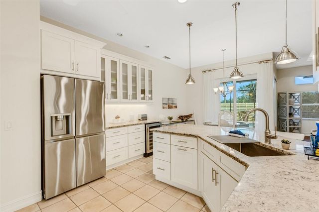 4801 EDGEMONT COURT, Sarasota, FL 34233