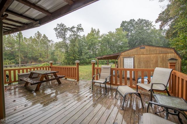 2923 Brightwood Road SE, New Philadelphia, OH 44663