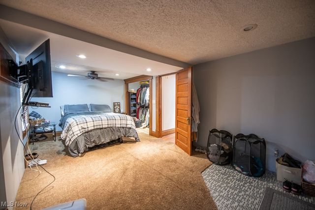 2923 Brightwood Road SE, New Philadelphia, OH 44663