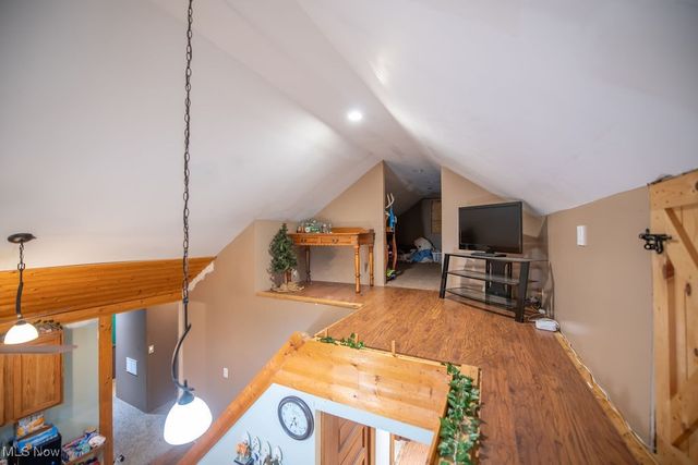 2923 Brightwood Road SE, New Philadelphia, OH 44663