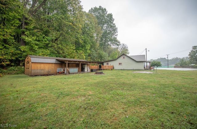 2923 Brightwood Road SE, New Philadelphia, OH 44663