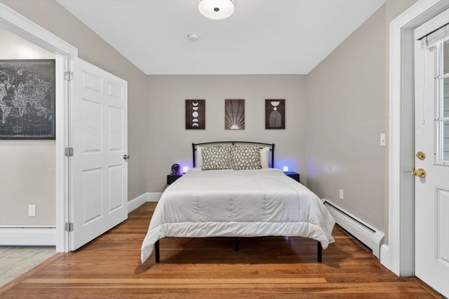 49 Essex St 1R, Salem, MA 01970