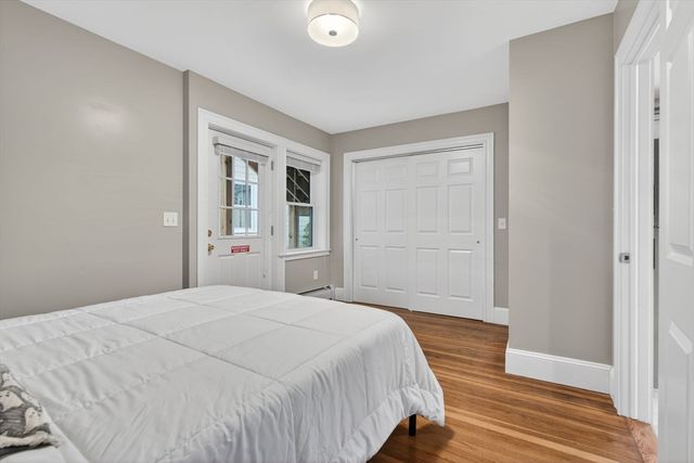 49 Essex St 1R, Salem, MA 01970