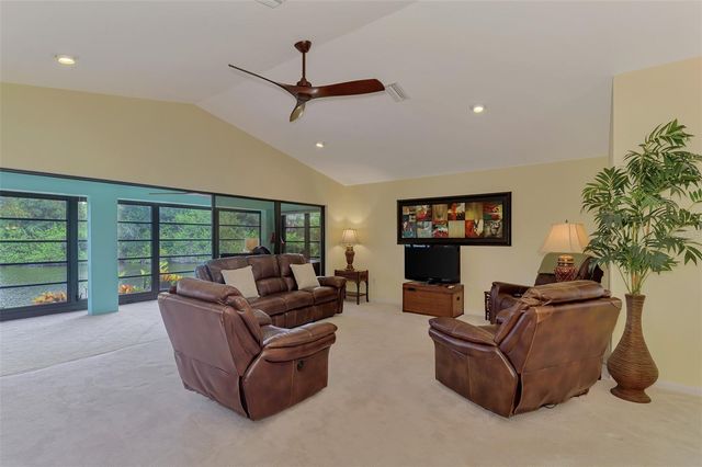 1934 COVE POINTE DRIVE, Venice, FL 34293