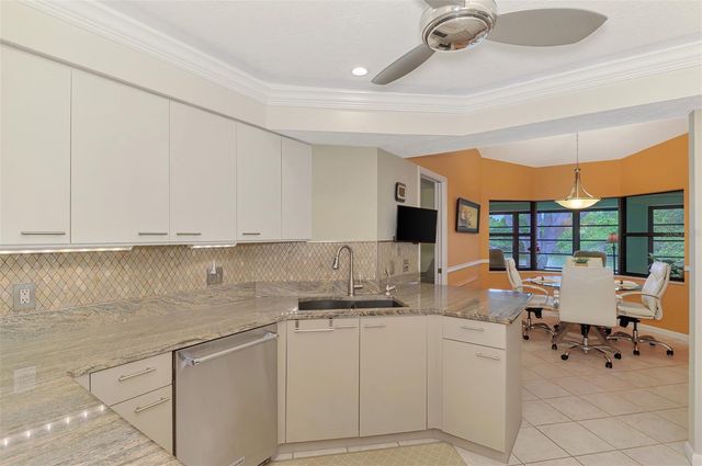 1934 COVE POINTE DRIVE, Venice, FL 34293