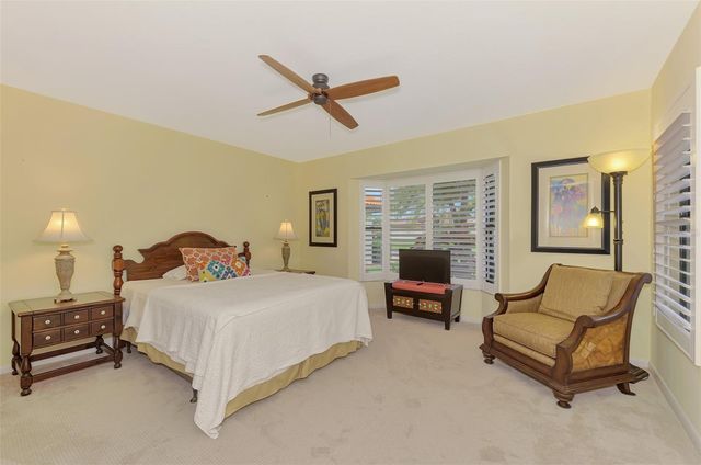 1934 COVE POINTE DRIVE, Venice, FL 34293