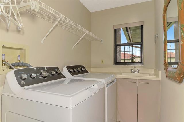 1934 COVE POINTE DRIVE, Venice, FL 34293