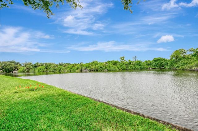 1934 COVE POINTE DRIVE, Venice, FL 34293