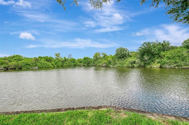 1934 COVE POINTE DRIVE, Venice, FL 34293