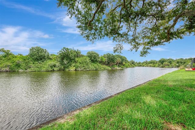 1934 COVE POINTE DRIVE, Venice, FL 34293