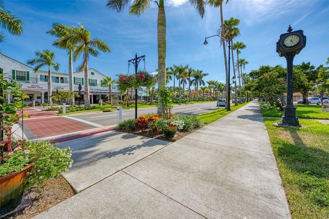 1934 COVE POINTE DRIVE, Venice, FL 34293