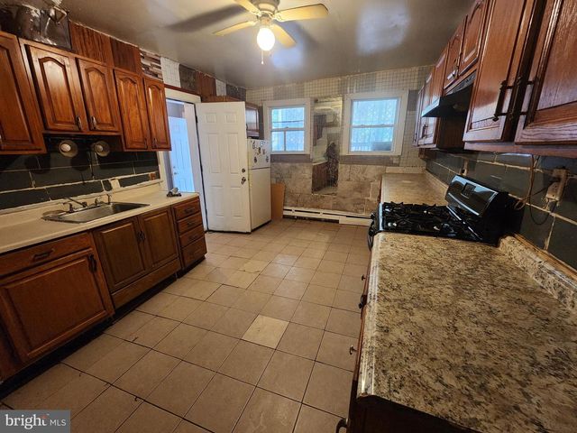 46 LINCOLN AVE, Trenton, NJ 08609