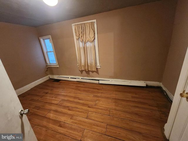 46 LINCOLN AVE, Trenton, NJ 08609