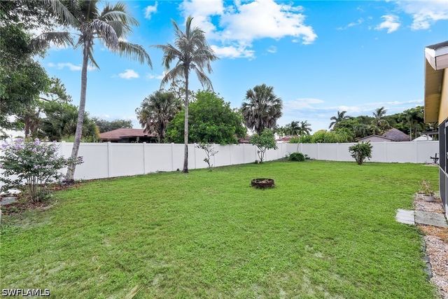 27051 Edgewood ST, Bonita Springs, FL 34135