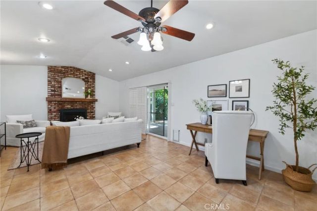 1153 Menlo Avenue, Clovis, CA 93612