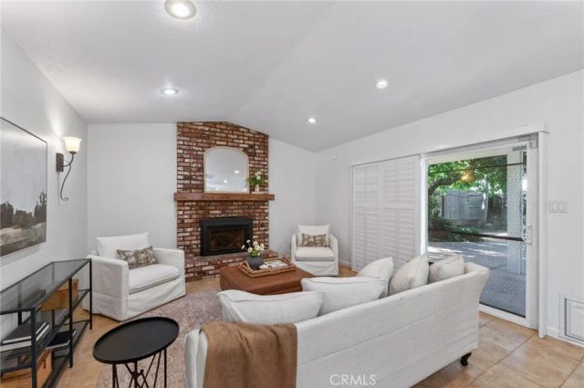 1153 Menlo Avenue, Clovis, CA 93612