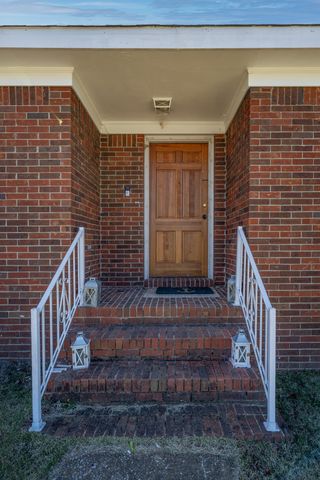 1307 Carroll Dr, Pulaski, TN 38478