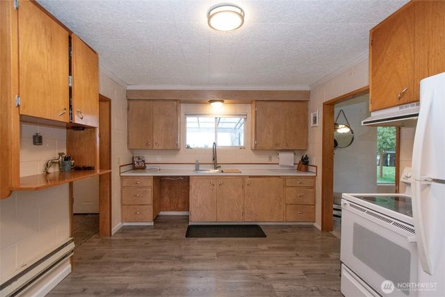 163 Cliff Robinson Lane, Sequim, WA 98382