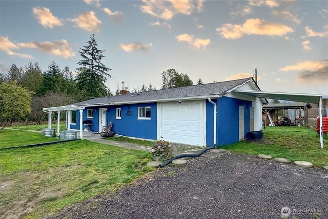 163 Cliff Robinson Lane, Sequim, WA 98382