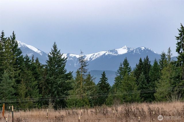 163 Cliff Robinson Lane, Sequim, WA 98382