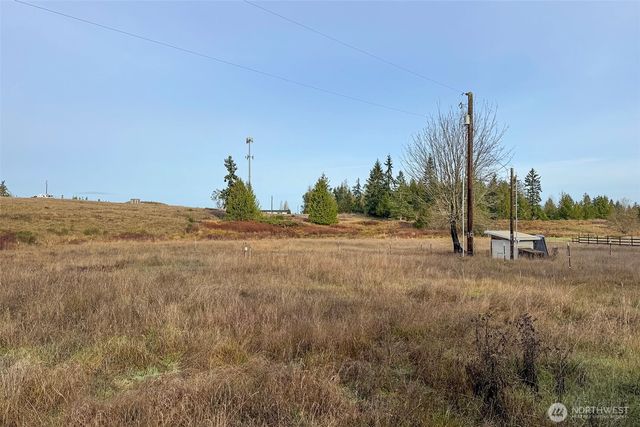 163 Cliff Robinson Lane, Sequim, WA 98382