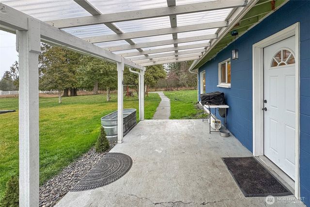 163 Cliff Robinson Lane, Sequim, WA 98382