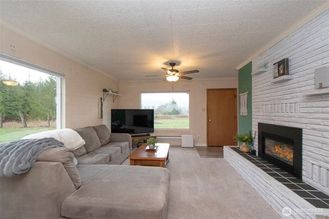 163 Cliff Robinson Lane, Sequim, WA 98382