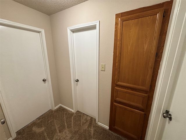 6421 Nellie Drive, Arlington, TX 76002
