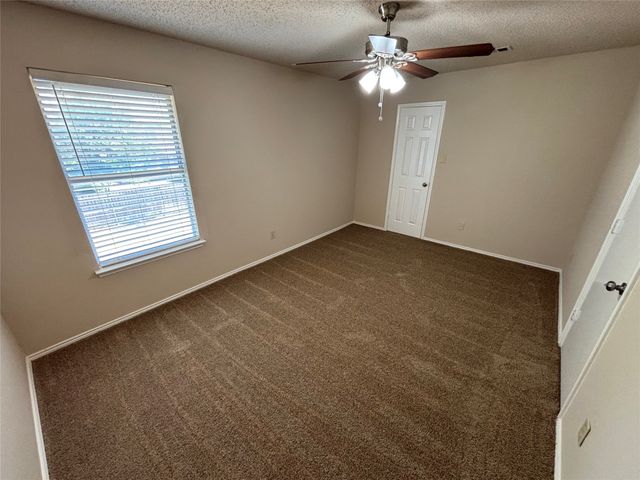 6421 Nellie Drive, Arlington, TX 76002
