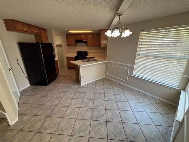 6421 Nellie Drive, Arlington, TX 76002