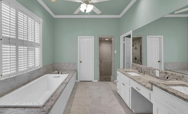 75 Sugar Creek Place, Woodway, TX 76712