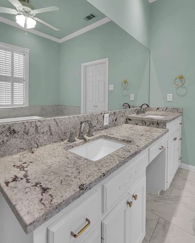 75 Sugar Creek Place, Woodway, TX 76712