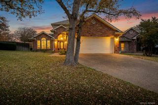 75 Sugar Creek Place, Woodway, TX 76712