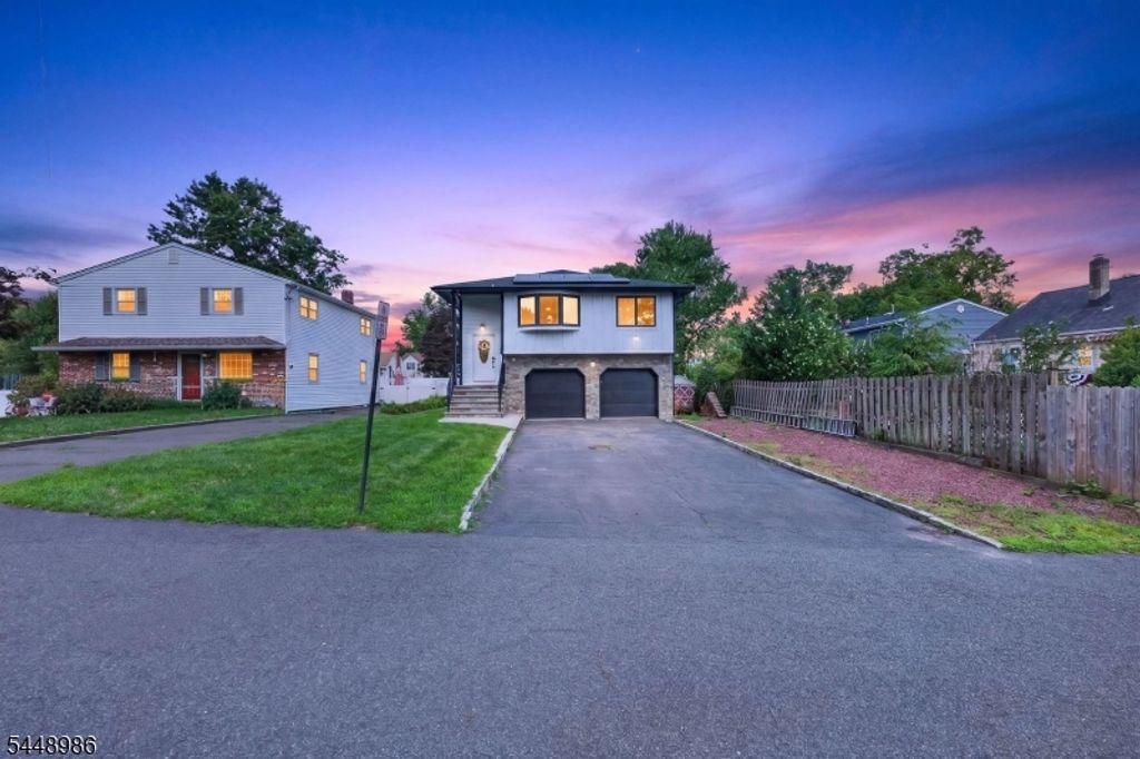 202 Tuttle St, Green Brook Twp., NJ 08812 — photo 5