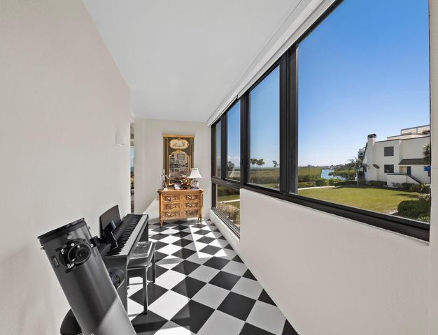 2016 HARBOURSIDE DRIVE 317, Longboat Key, FL 34228